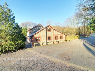 4 bedroom House - Detached for sale in Llantysilio