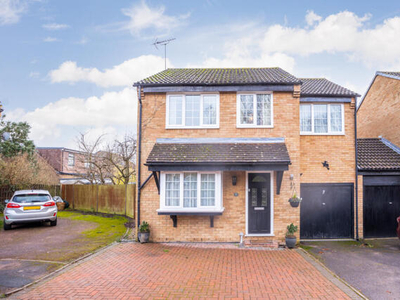4 Bedroom Link Detached House For Sale In Lower Earley, Reading