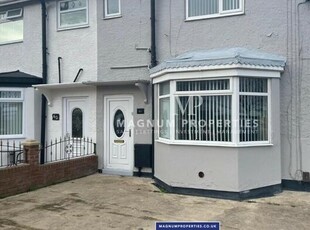 4 Bedroom Semi-detached House For Rent In Middlesbrough, North Yorkshire