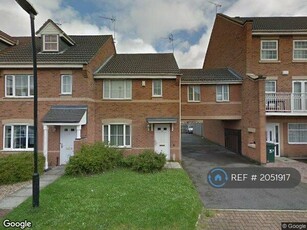 4 Bedroom Terraced House For Rent In Coventry