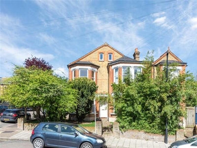 5 Bedroom Detached House For Sale In London