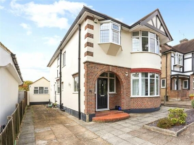 5 Bedroom Detached House For Sale In Watford