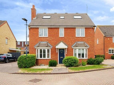 5 Bedroom House Clapham Bedfordshire