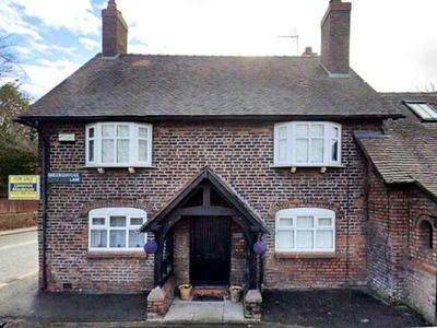 5 Bedroom Semi-detached House For Sale In Greensbridge Lane, Tarbock Green