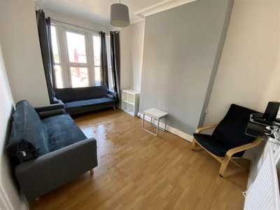 5 Bedroom Terraced House For Rent In Woodhouse, Leeds