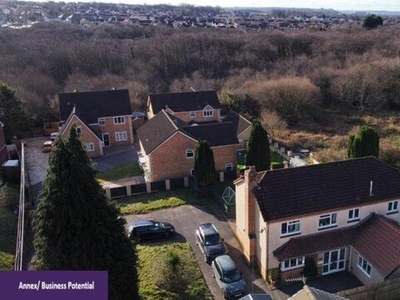 6 Bedroom Detached House For Sale In Chapel Road