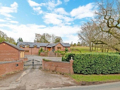 6 Bedroom House Norley Cheshire