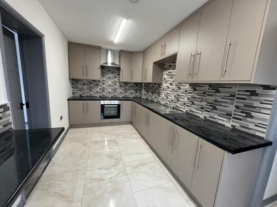 6 Bedroom House West Drayton Great London