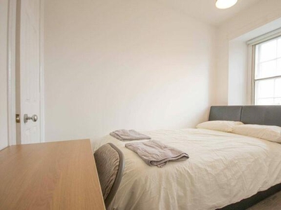 8 Bedroom Flat Share For Rent In Edinburgh