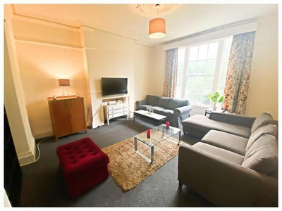 8 Bedroom House Sheffield South Yorkshire