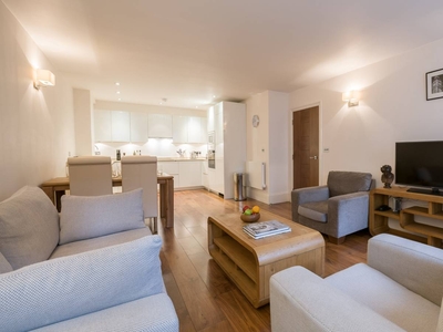 Serviced 2-bedroom apartment for rent in King's Cross