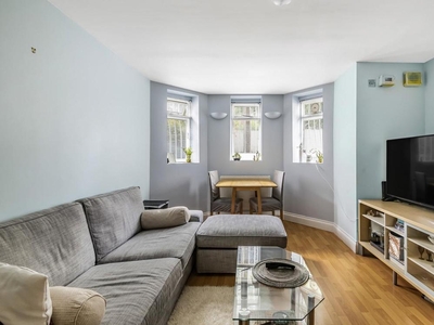 1 bedroom Flat for sale in Avenue Road, Highgate N6