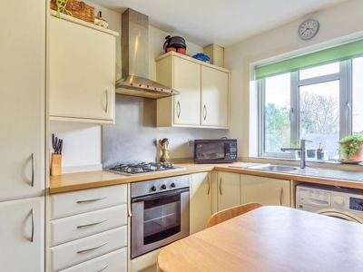 2 bedroom Flat for sale in Northwood Gardens, North Finchley N12