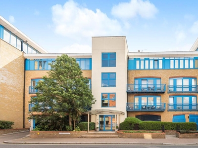 2 bedroom Flat for sale in Rotherhithe Street, Surrey Quays SE16