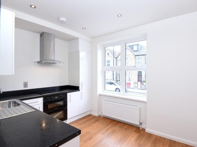 2 bedroom Flat for sale in Studland Street, Hammersmith W6