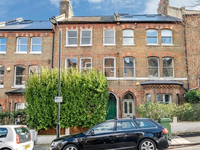 3 bedroom Flat for sale in Grove Hill Road, Camberwell SE5
