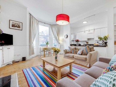 3 bedroom Flat for sale in Lewin Road, Streatham SW16