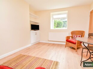 1 bedroom apartment for rent in Lichfield Grove, Finchley Central, N3