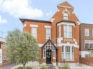 1 bedroom apartment for rent in Montague Road, Richmond, Surrey, TW10