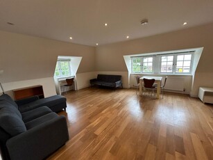1 bedroom flat for rent in Heathview Court, Corringway, Hampstead Garden Suburb, NW11