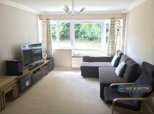 1 bedroom flat share for rent in Hurst View Grange, South Croydon, CR2