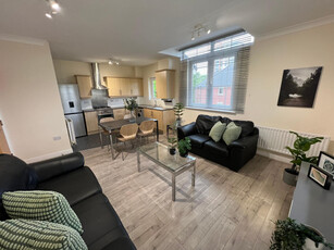 2 bedroom apartment for rent in Drayton Street, Hulme, M15