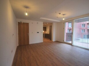 2 bedroom apartment for rent in Stretford Road, Hulme, Manchester, Lancashire, M15 5GA, M15