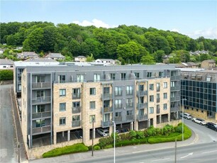 2 Bedroom Apartment For Sale In Baildon, West Yorkshire