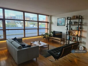 2 bedroom flat for rent in Argus Lofts, Brighton, BN1