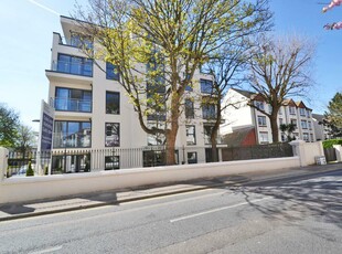 2 bedroom flat for rent in Dyke Road, Brighton, BN1 3GY, BN1