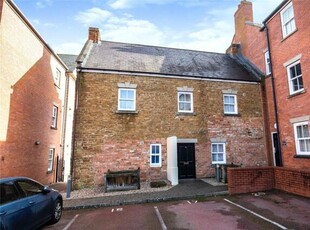 2 Bedroom Flat For Sale In Banbury, Oxfordshire