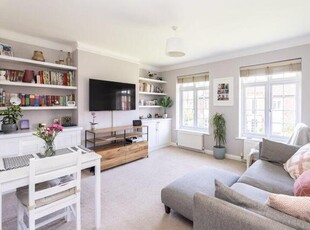2 Bedroom Flat For Sale In Portsmouth Road, Thames Ditton