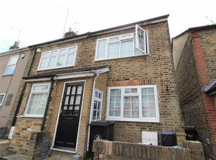 2 bedroom terraced house for rent in Great Eastern Road, Warley, CM14