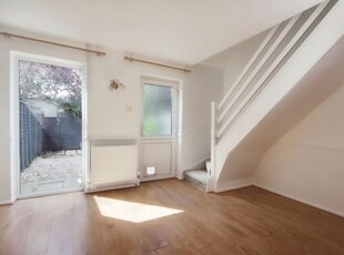 2 bedroom terraced house to rent Gloucester, GL2 4XT