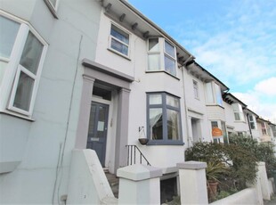3 bedroom flat for rent in New England Road, Brighton, BN1
