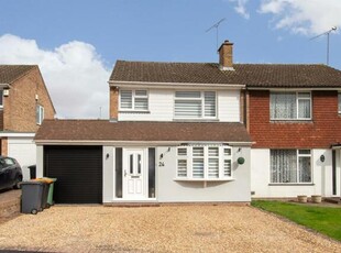 3 Bedroom Semi-detached House For Sale In Dunstable