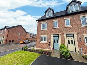 3 Bedroom Semi-detached House For Sale In Westhoughton