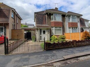 3 bedroom semi-detached house to rent Bristol, BS4 5DY