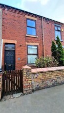 3 bedroom terraced house to rent Leigh, WN7 1NG