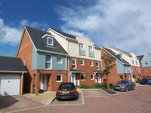 4 Bedroom House For Sale In Park 25, Redhill