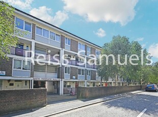 4 bedroom maisonette for rent in Bath Terrace, Borough, Southwark, London, SE1