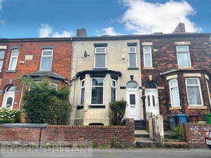 4 bedroom terraced house for rent in Ashley Lane, Manchester, Greater Manchester, M9
