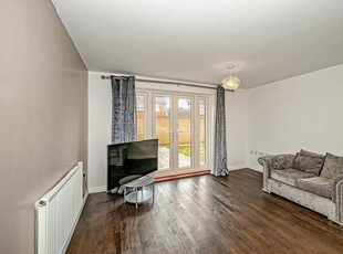 5 bedroom semi-detached house to rent Aylesbury, HP18 0YW