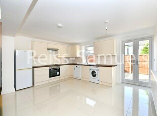 6 bedroom terraced house for rent in Lockesfield Place, Isle of dogs, Docklands,London, E14