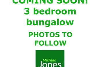 Bungalow to rent in Crabtree Lane, Lancing, West Sussex BN15