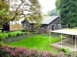 Detached bungalow to rent in Parkside Road, Meanwood, Leeds LS6