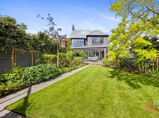 Detached house for sale in Modena Road, Hove BN3