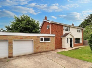 Detached house for sale in Oaklands Close, Braintree CM77