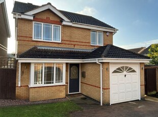 Detached house to rent in Curlbrook Close, Wootton, Northampton NN4