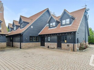 Detached house to rent in London Road, Stanford Rivers, Ongar, Essex CM5